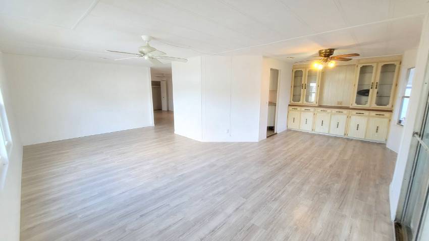 217 Green Haven Dr. W. a Dundee, FL Mobile or Manufactured Home for Sale